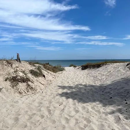 Strandnahes, Modernes Haus Mit Kamin Und Terrasse - Küstenwind Ferienhaus Breege