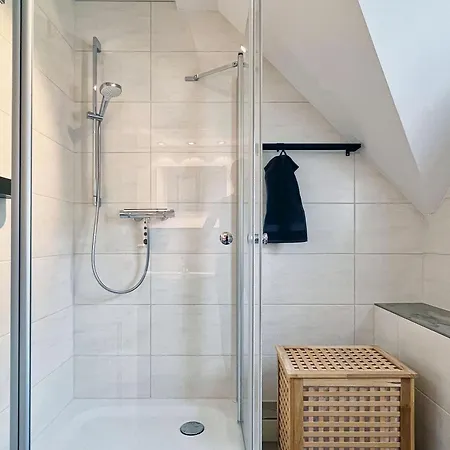 Strandnahes, Modernes Haus Mit Kamin Und Terrasse - Kuestenwind 브리게