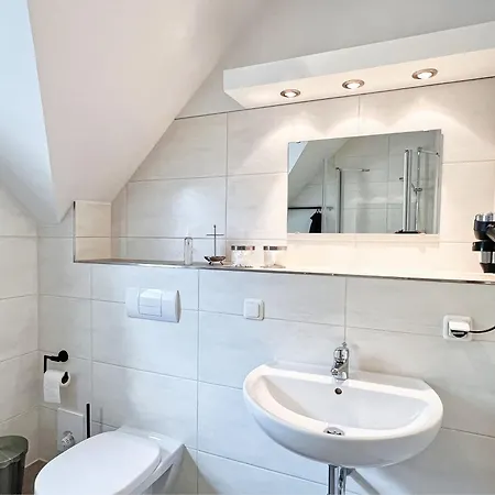 Strandnahes, Modernes Haus Mit Kamin Und Terrasse - Kuestenwind *